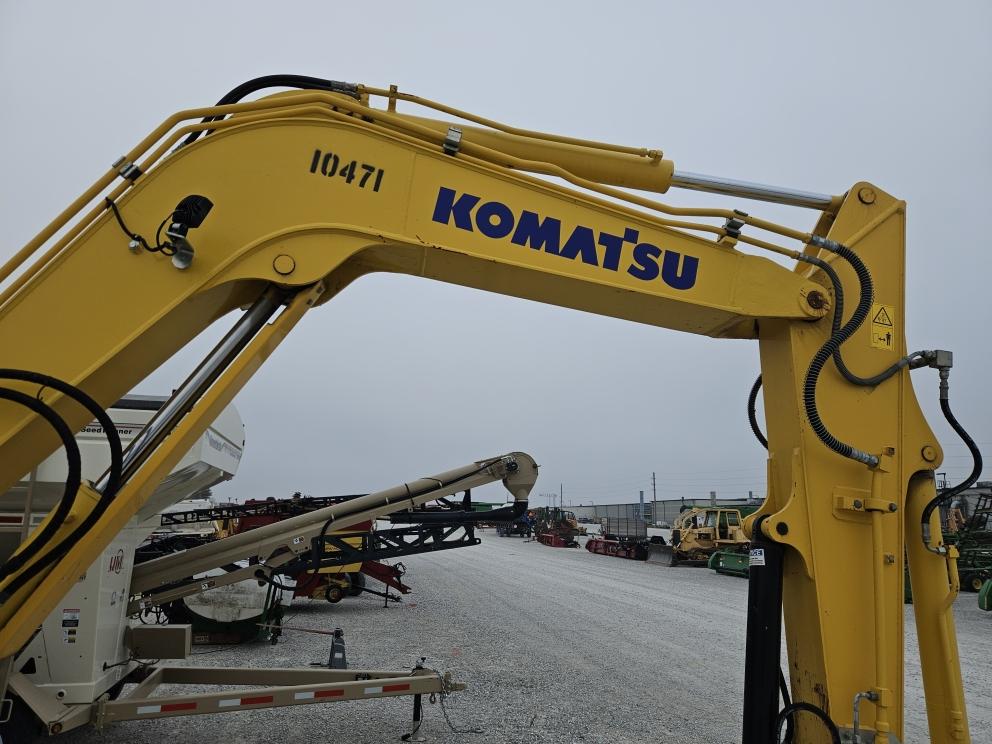 Image for 2022 Komatsu PC88MR-11