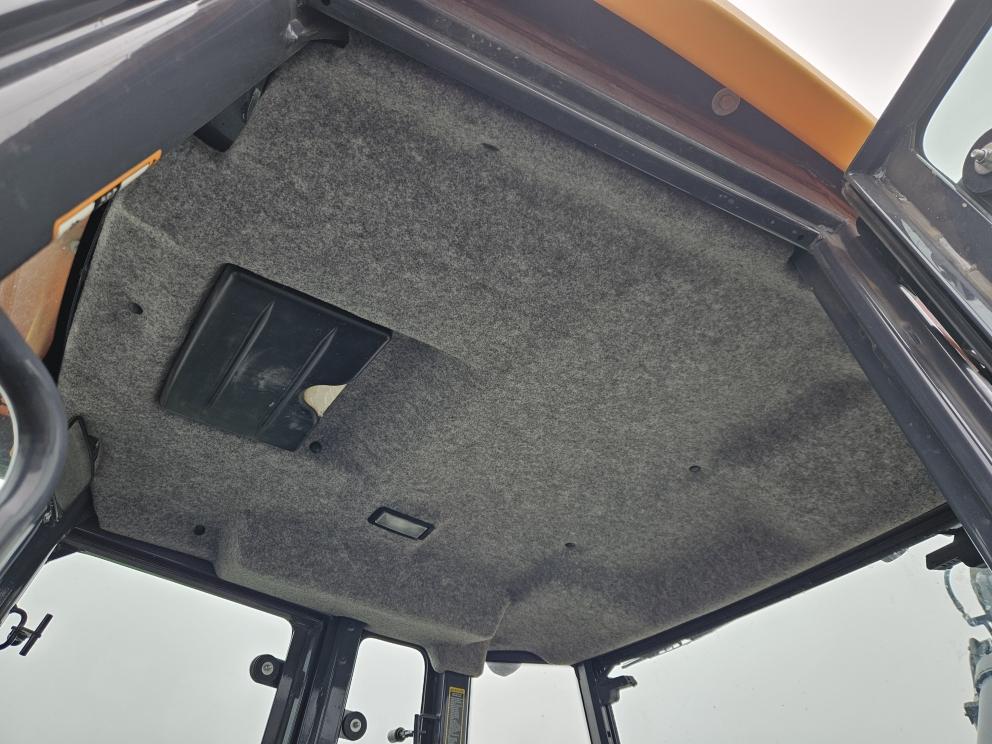 Image for 2019 John Deere 310L