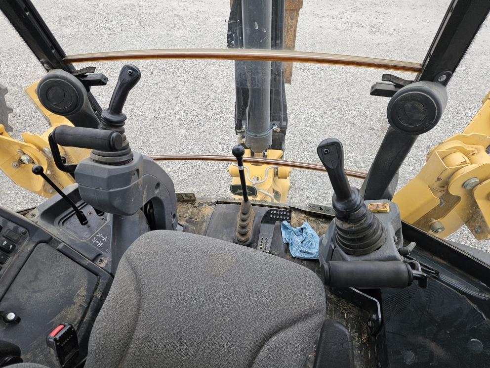 Image for 2019 John Deere 310L