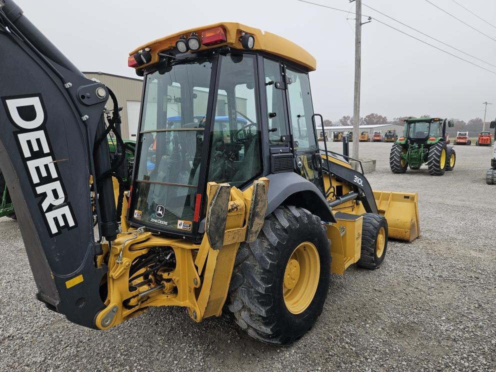 Image for 2019 John Deere 310L