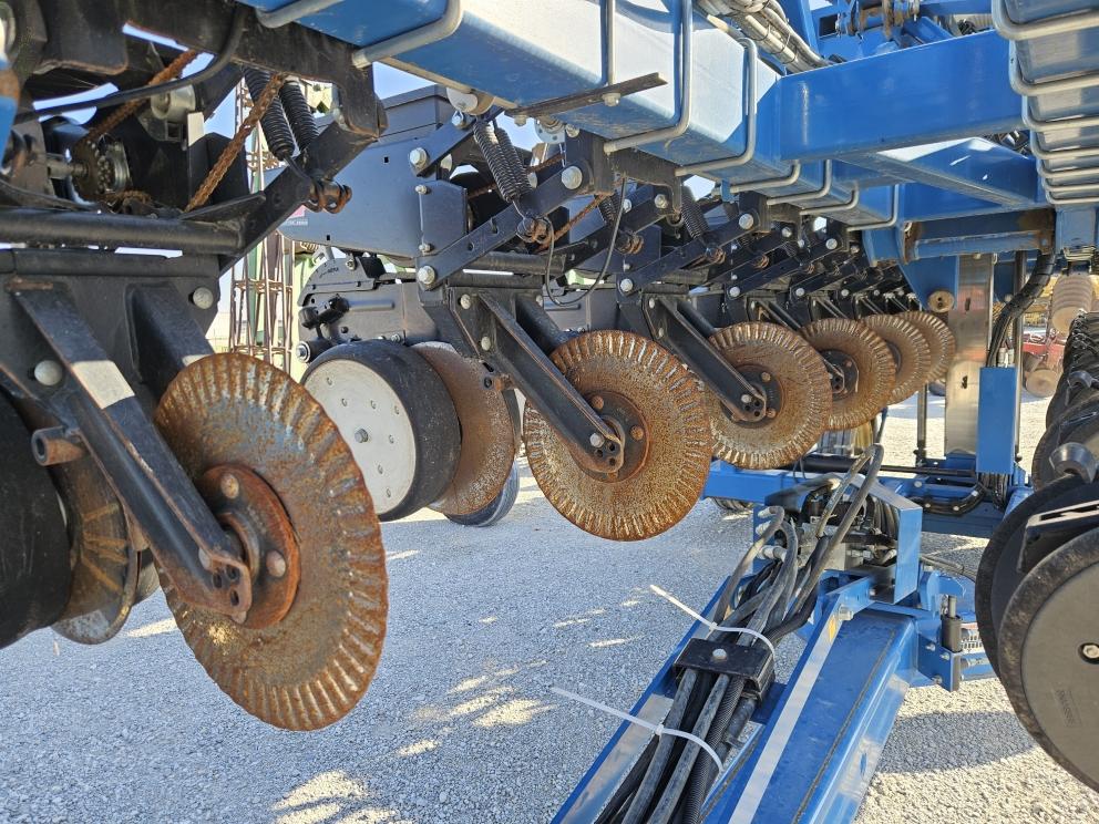 Image for 2012 Kinze 3600