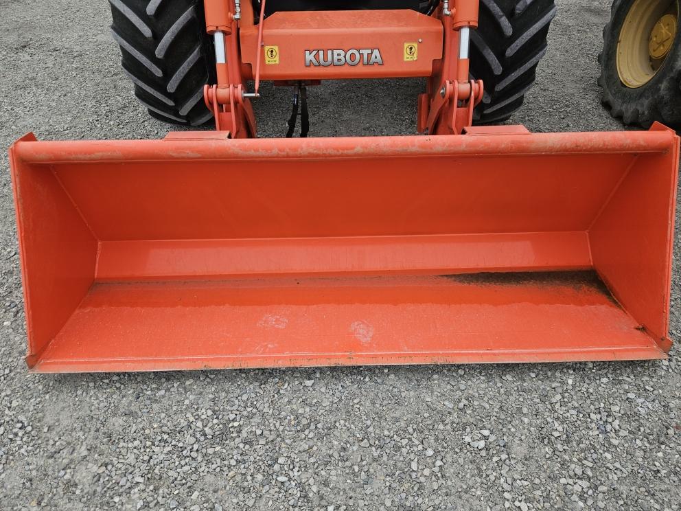 Image for 2019 Kubota M7-152 Deluxe
