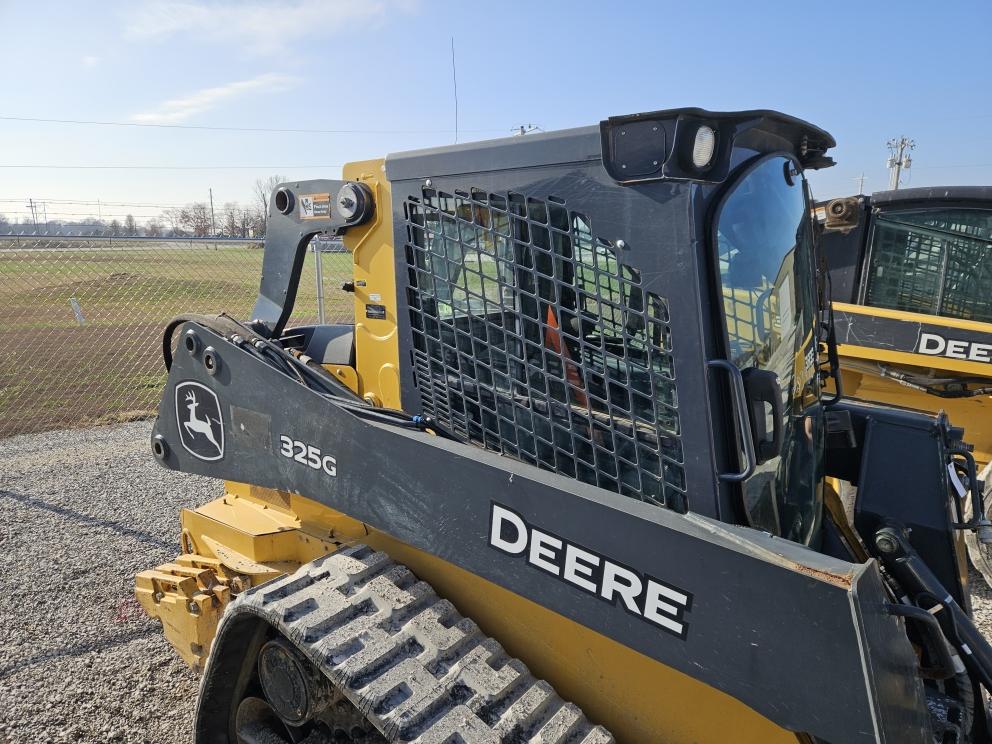 Image for 2021 John Deere 325G