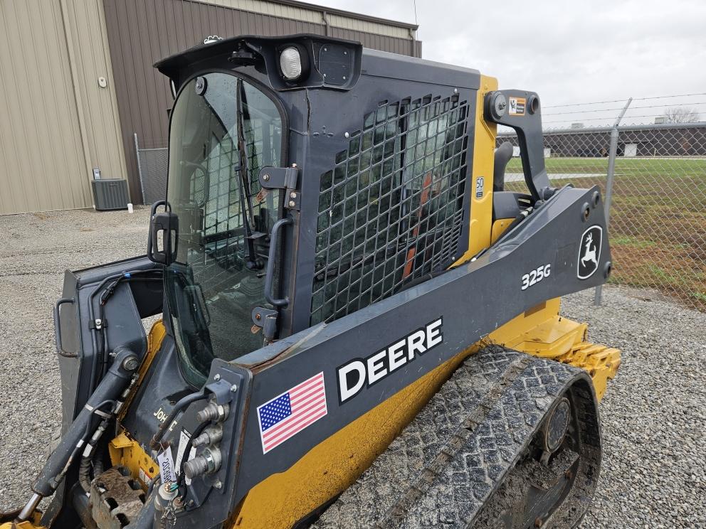 Image for 2021 John Deere 325G