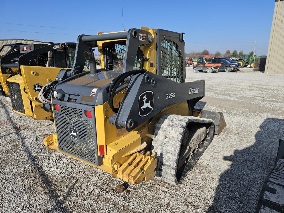 Image for 2021 John Deere 325G