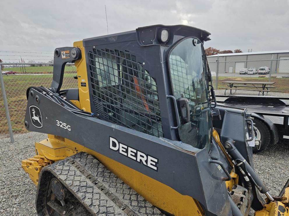 Image for 2021 John Deere 325G