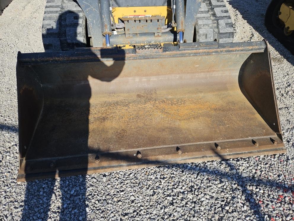 Image for 2021 John Deere 325G