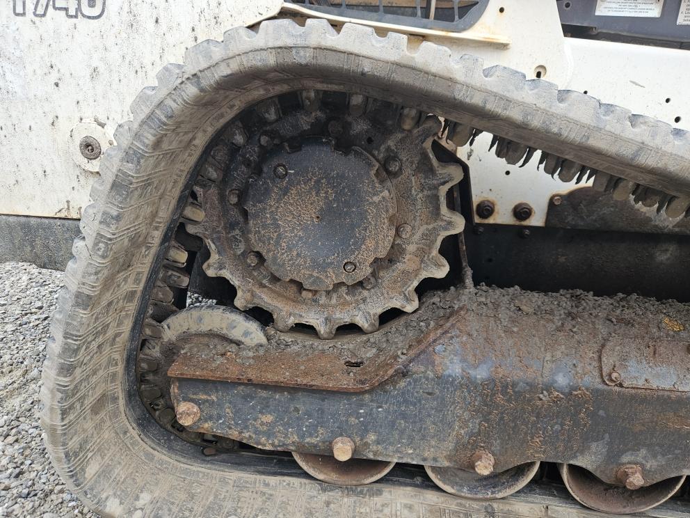 Image for 2018 Bobcat T740