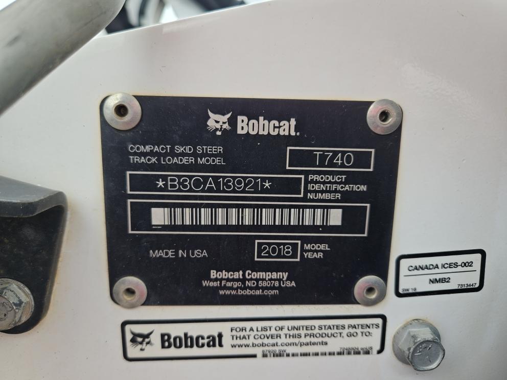 Image for 2018 Bobcat T740