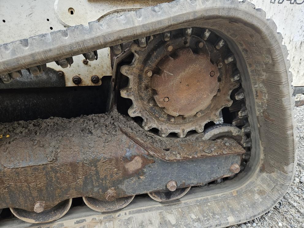 Image for 2018 Bobcat T740