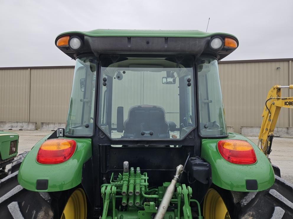 Image for 2017 John Deere 6120E
