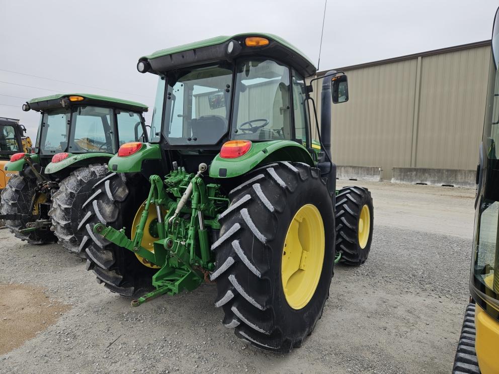 Image for 2017 John Deere 6120E