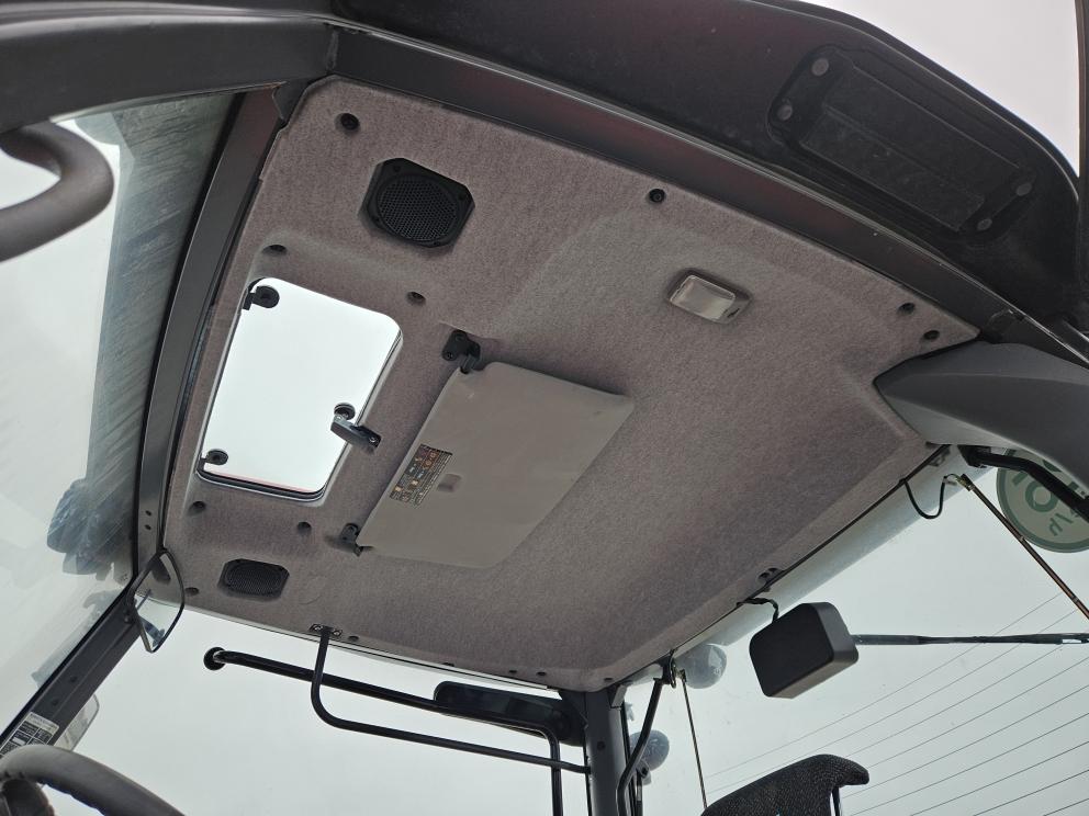 Image for 2020 Kubota M7-132 Deluxe