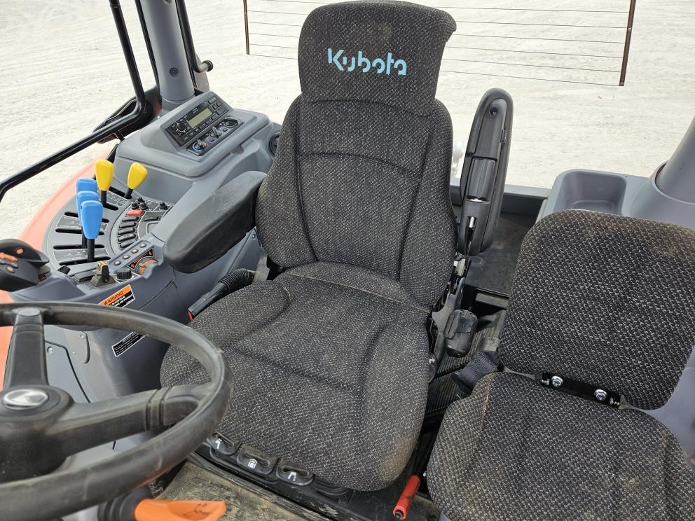 Image for 2020 Kubota M7-132 Deluxe