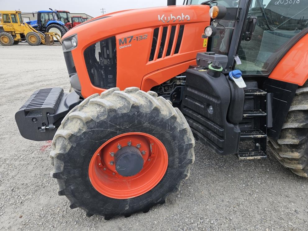 Image for 2020 Kubota M7-132 Deluxe