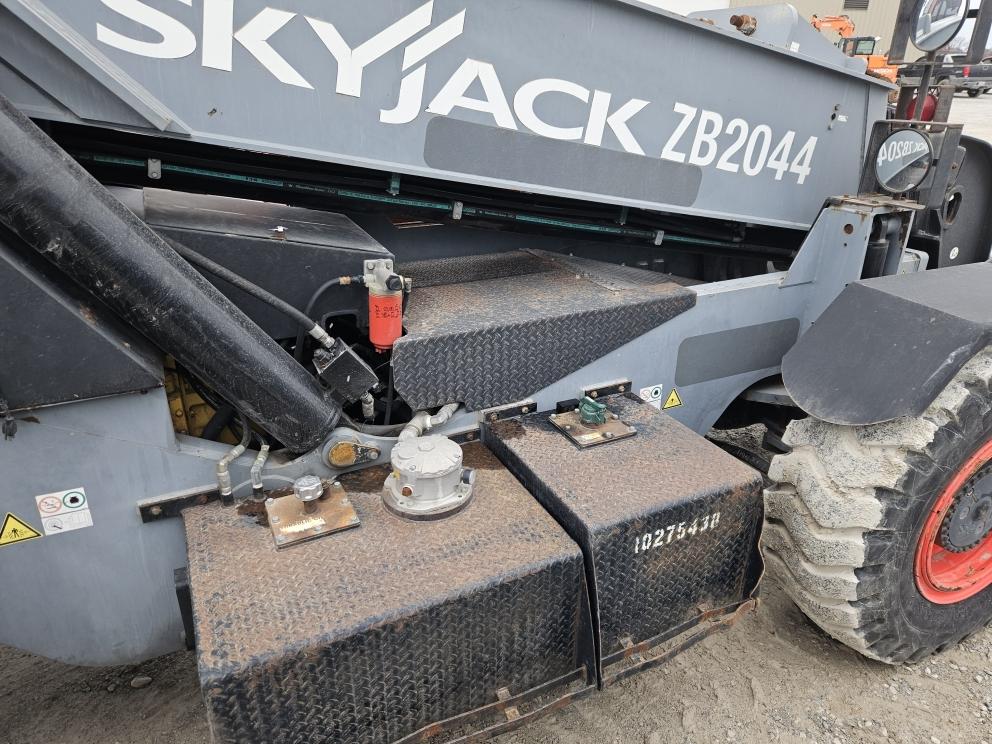 Image for 2014 Skyjack ZB2044