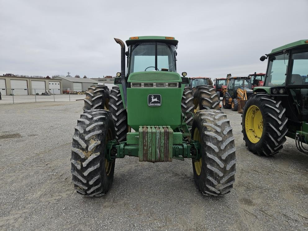 Image for 1993 John Deere 4960