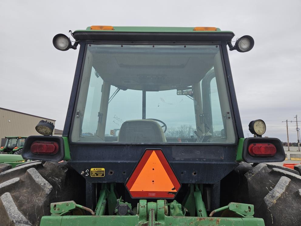 Image for 1993 John Deere 4960