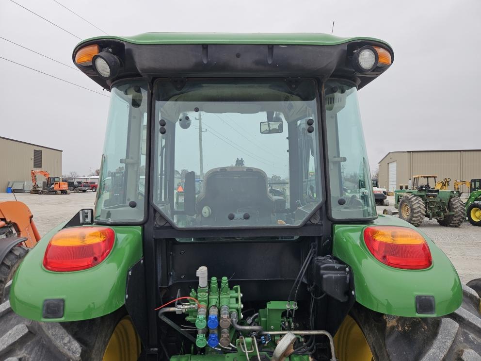 Image for 2016 John Deere 6120E