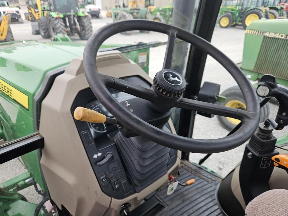Image for 2016 John Deere 6120E