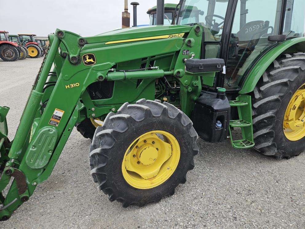 Image for 2016 John Deere 6120E