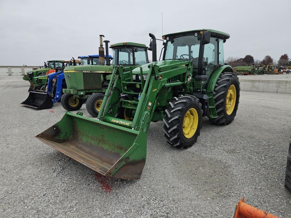 Image for 2016 John Deere 6120E