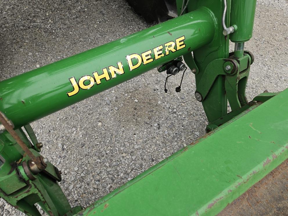 Image for 2016 John Deere 6120E