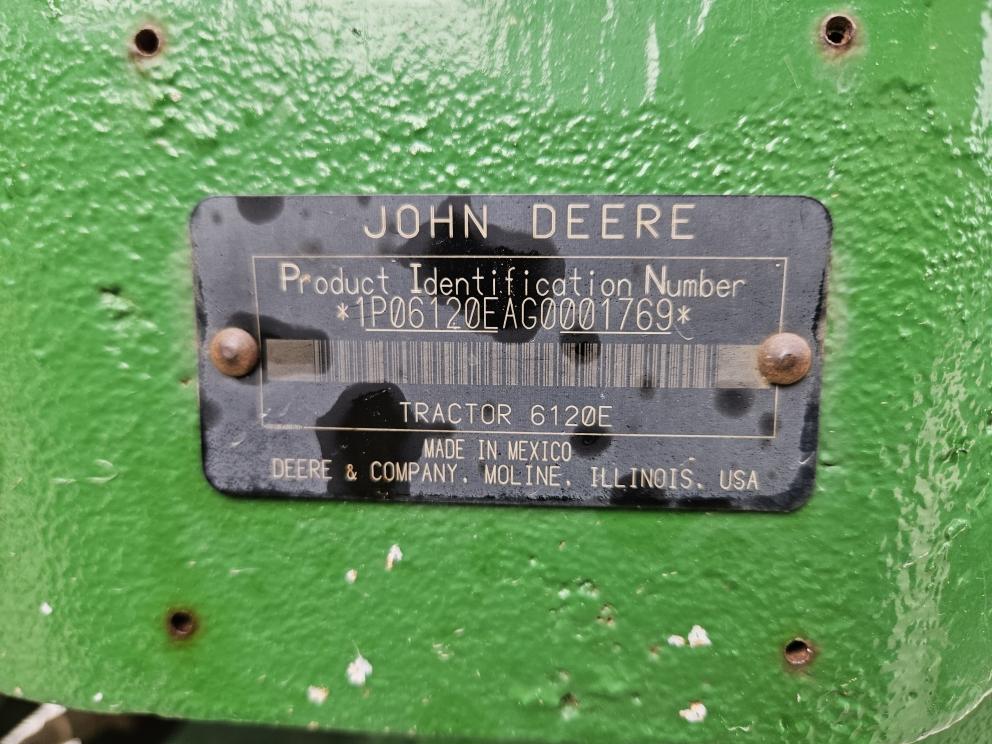 Image for 2016 John Deere 6120E