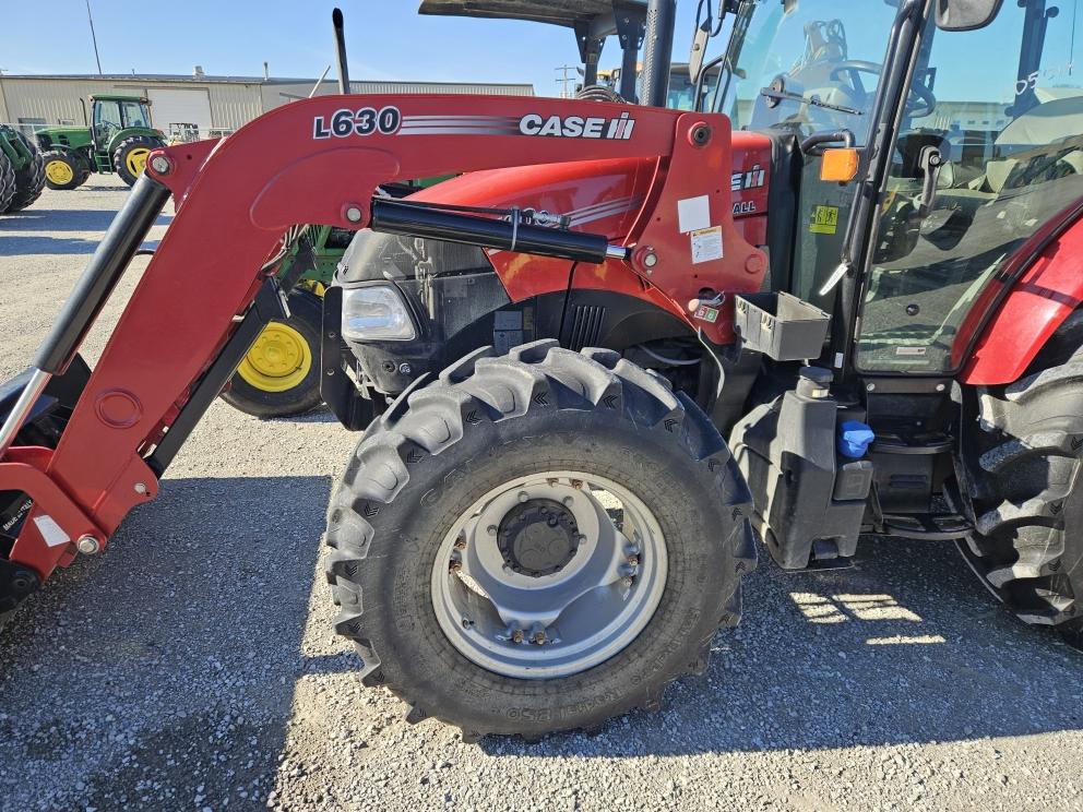 Image for 2020 Case IH Farmall 120C