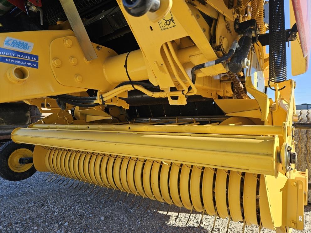 Image for 2022 New Holland Roll Belt 450