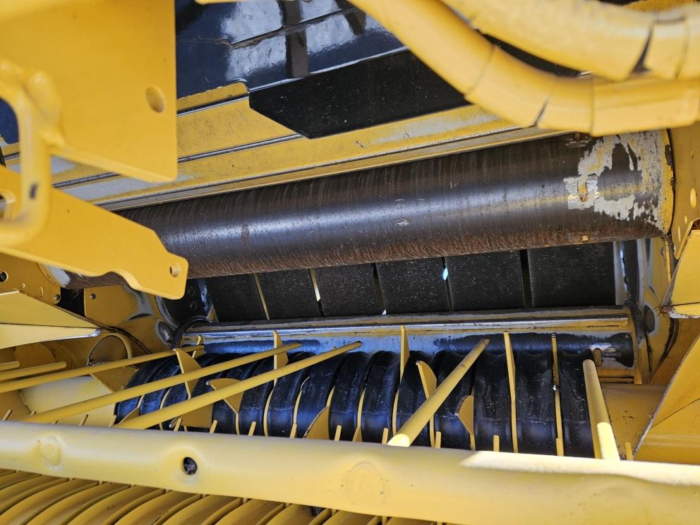 Image for 2022 New Holland Roll Belt 450