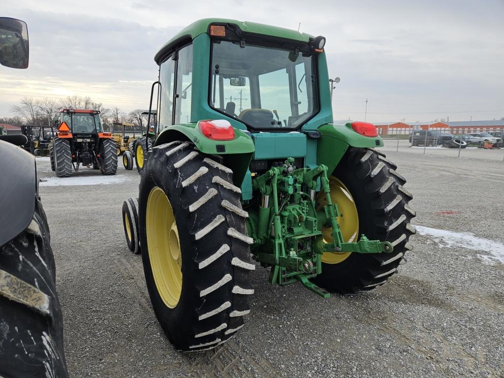 Image for 2003 John Deere 6420