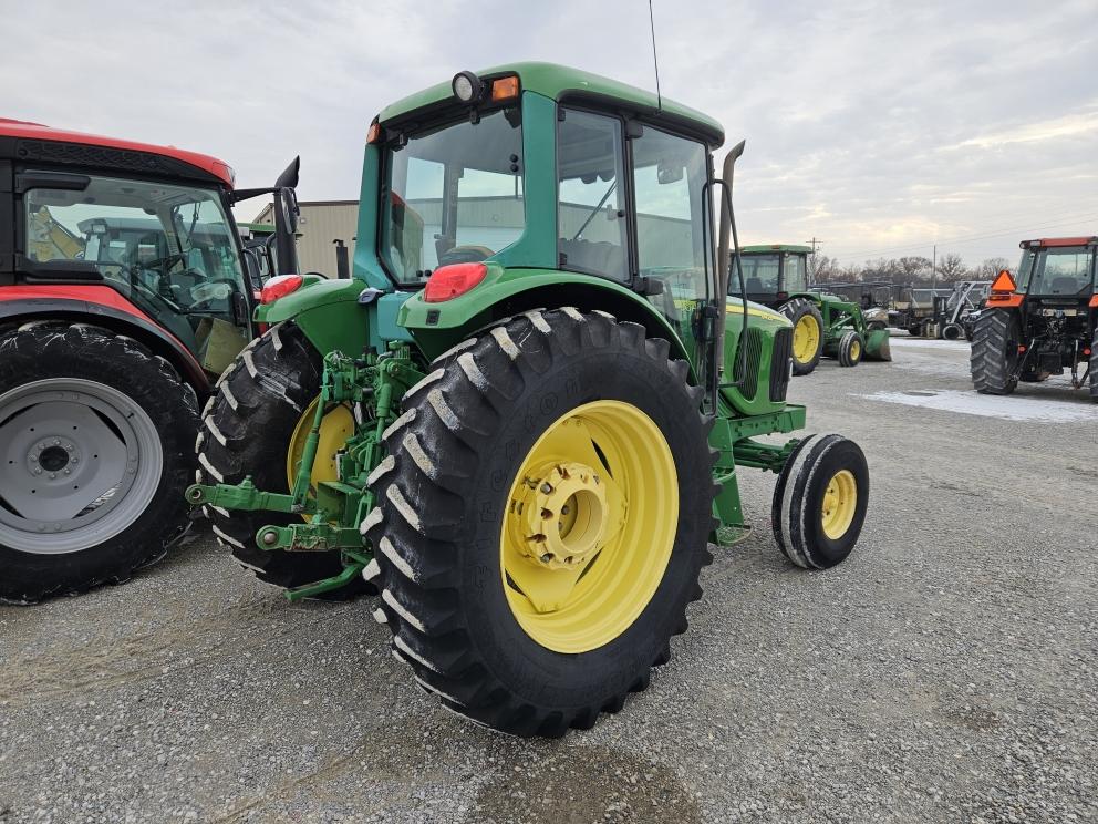 Image for 2003 John Deere 6420