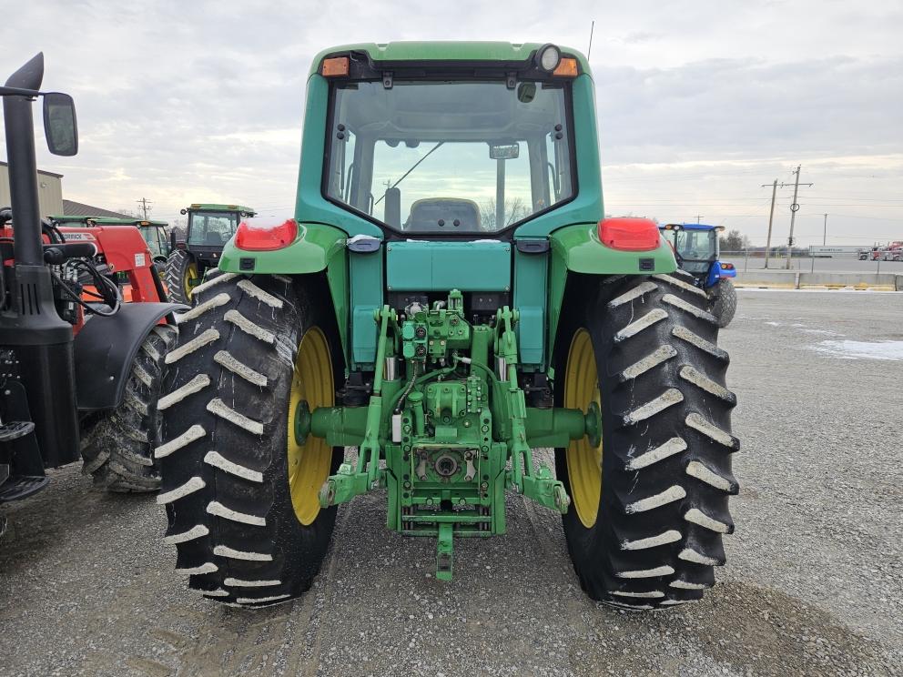Image for 2003 John Deere 6420