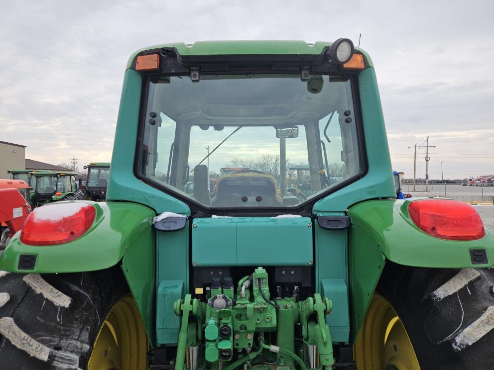 Image for 2003 John Deere 6420