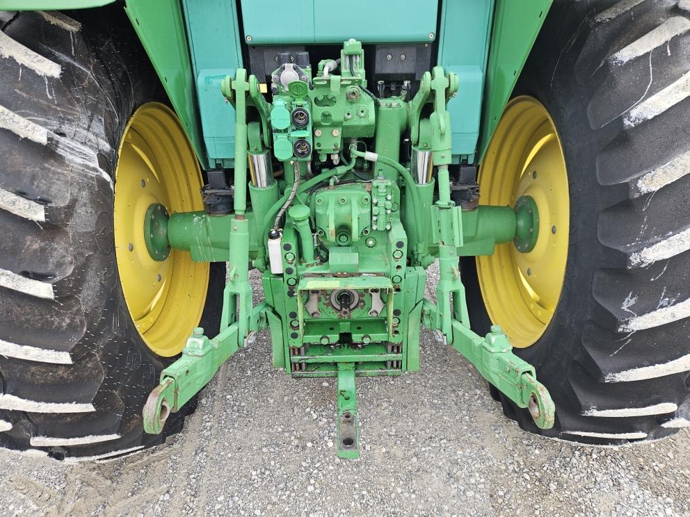 Image for 2003 John Deere 6420