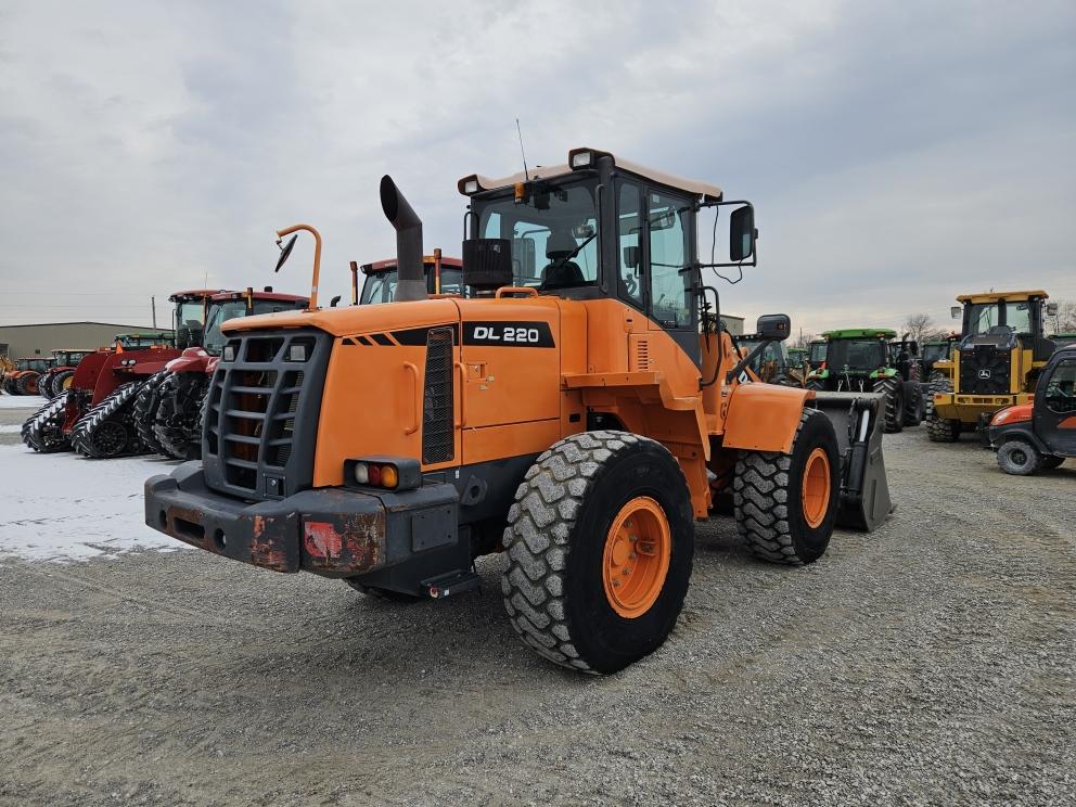 Image for 2015 Doosan DL220-3