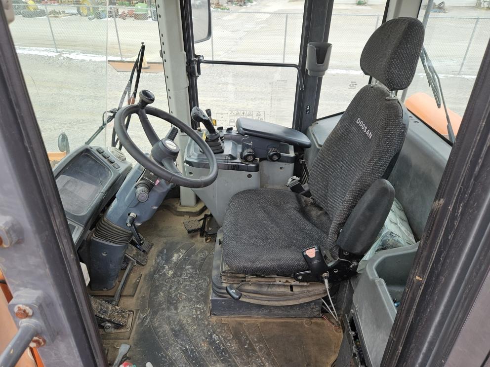 Image for 2015 Doosan DL220-3