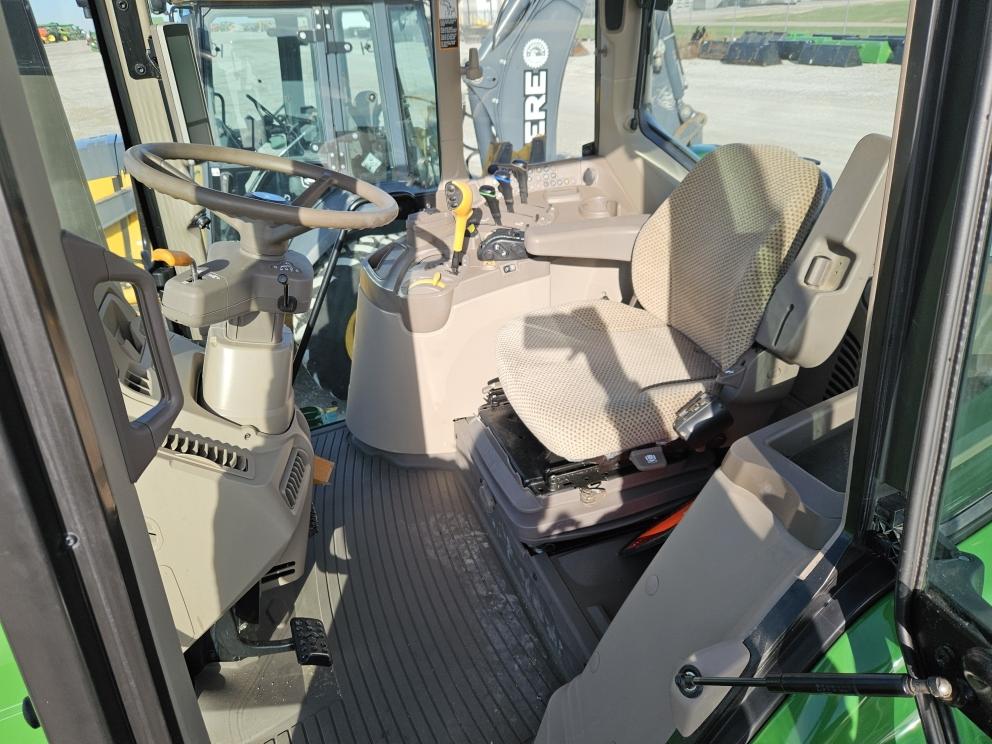 Image for 2023 John Deere 6155M