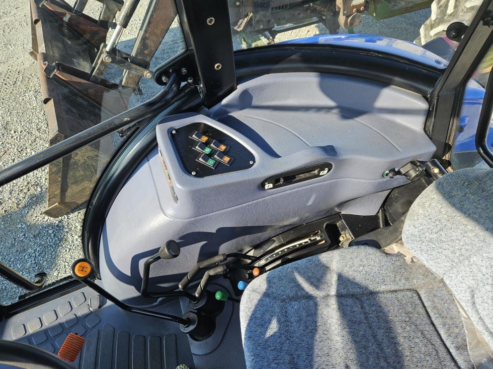 Image for 2008 New Holland TD95D