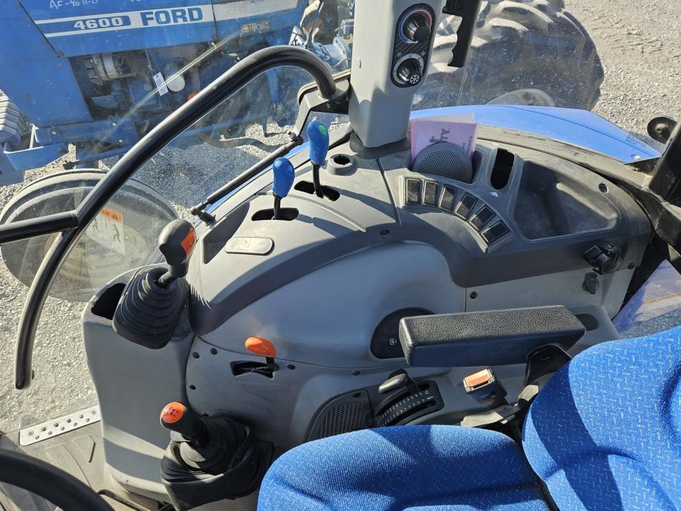 Image for 2012 New Holland T4.75