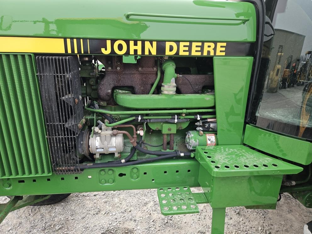 Image for 1989 John Deere 4455