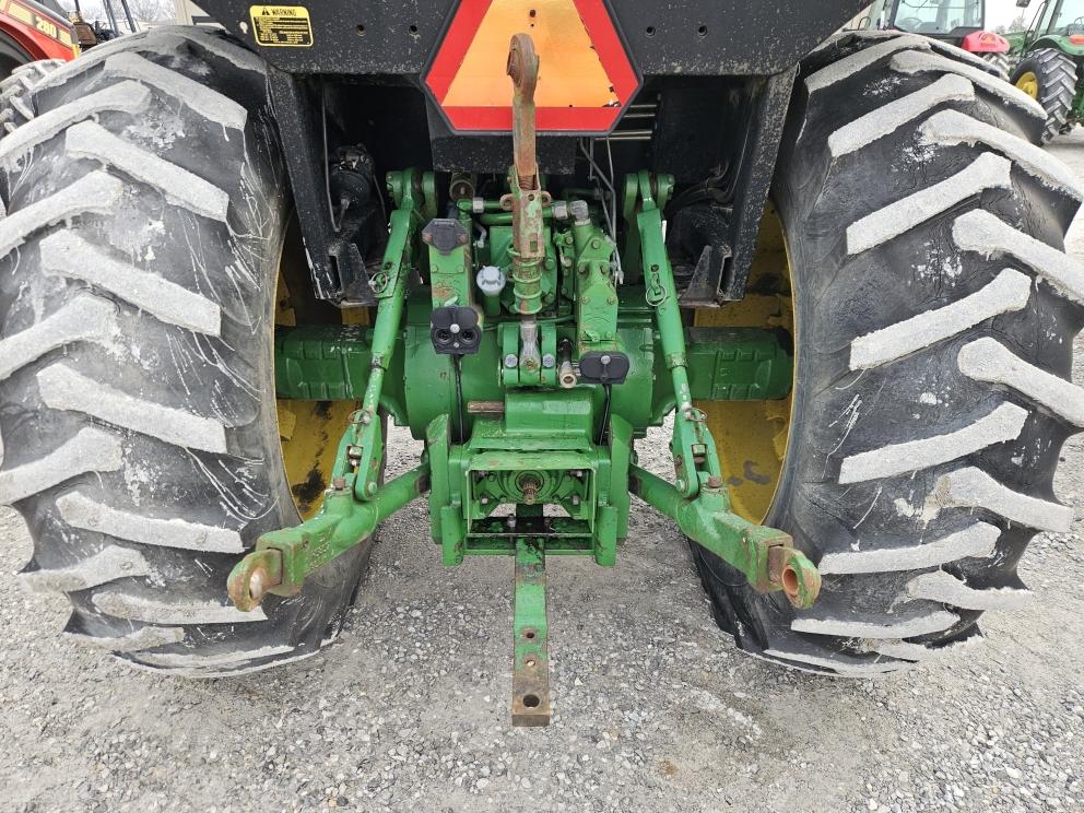 Image for 1989 John Deere 4455