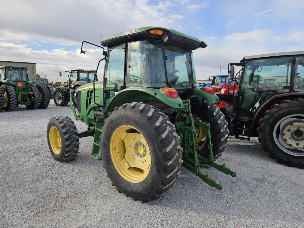 Image for 2014 John Deere 6115D