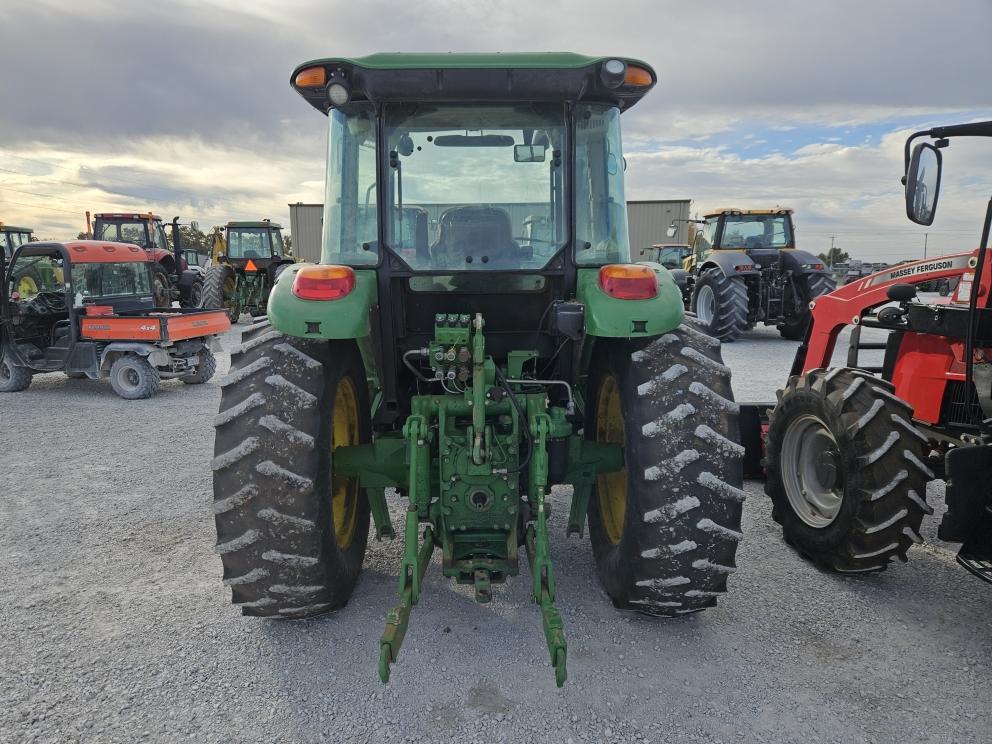 Image for 2014 John Deere 6115D