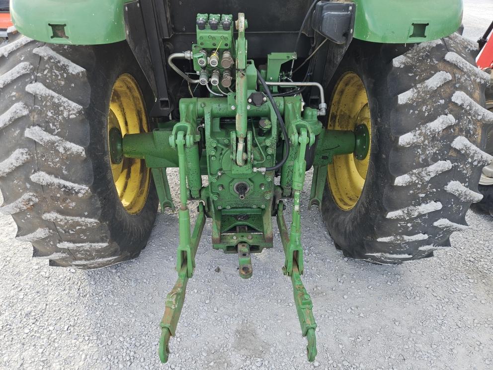 Image for 2014 John Deere 6115D