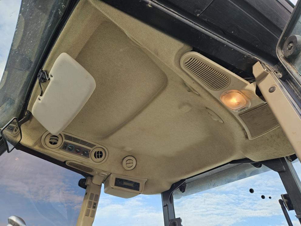 Image for 2014 John Deere 6115D