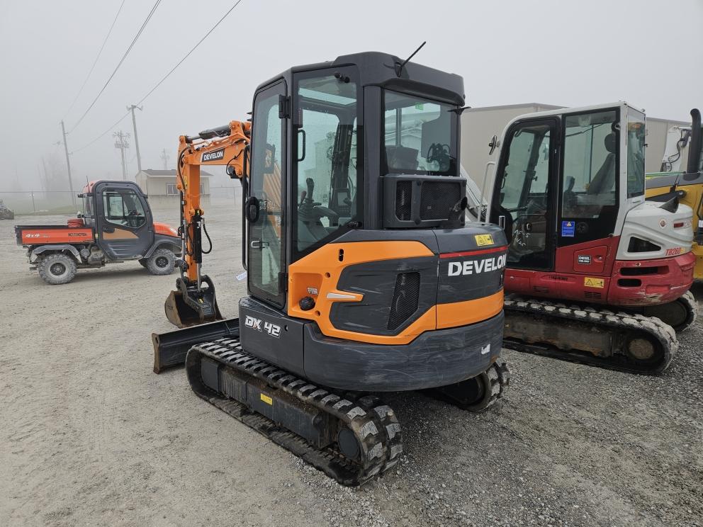 Image for 2024 Develon DX42-7