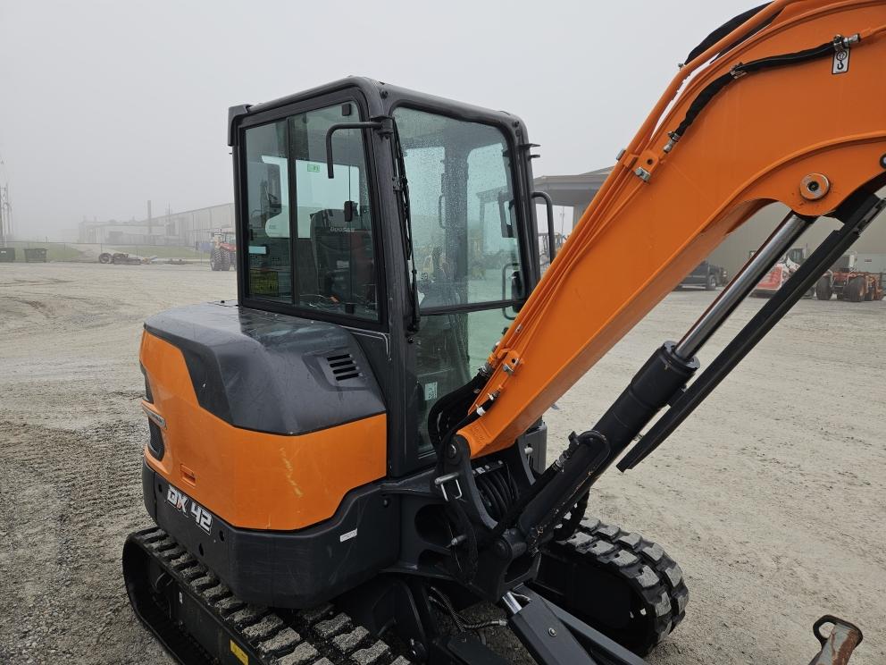 Image for 2024 Develon DX42-7