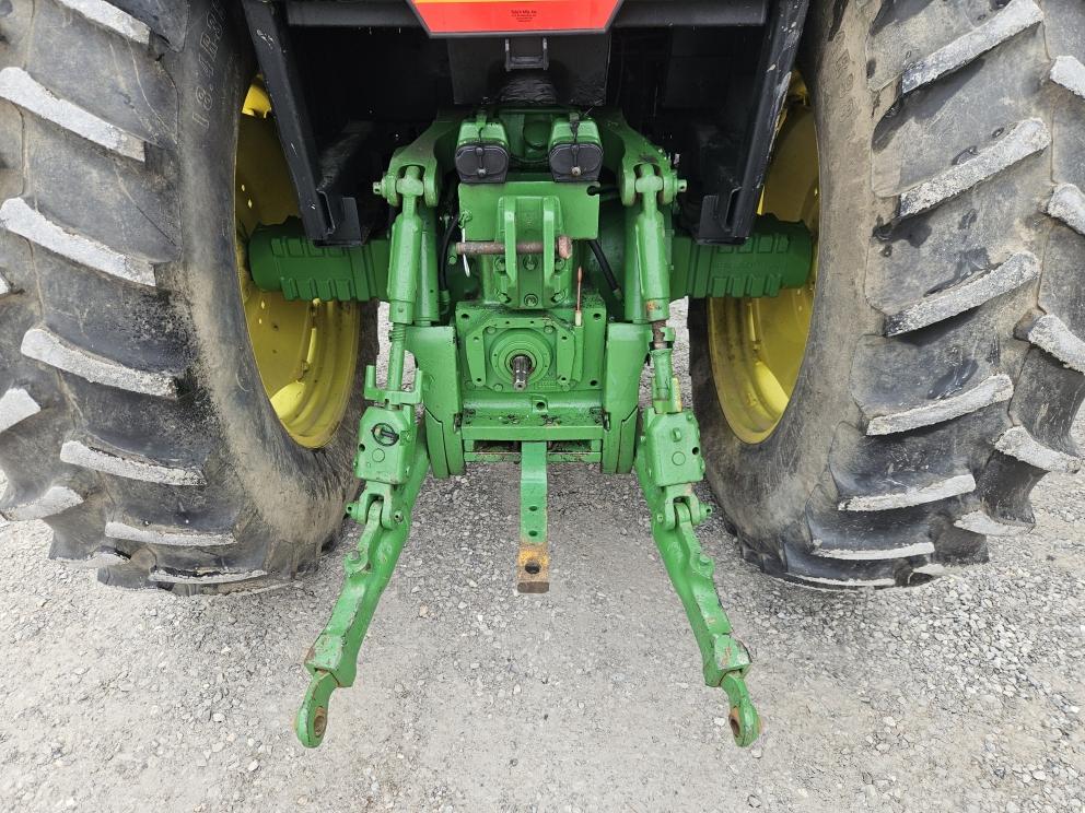 Image for 1991 John Deere 3255